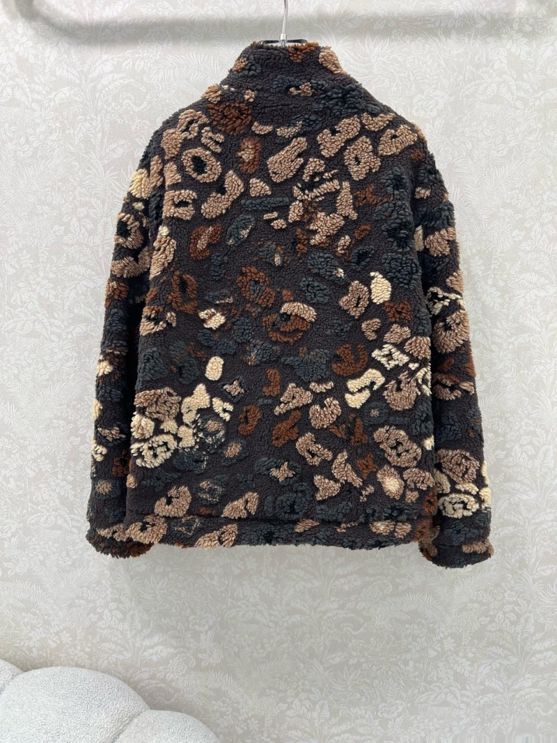 l0vis Vvtt0n outwear